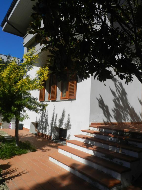 Brezza Affittacamere Montemarciano Dış mekan fotoğraf
